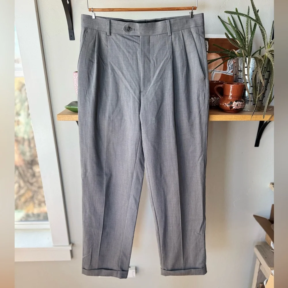 Joseph & Feiss Gray Wool Pleated Trousers Dress Pants Size 32